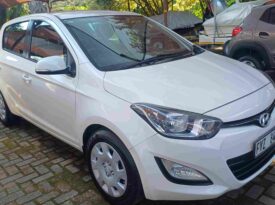 2013 HYUNDAI i20 1.4 FLUIS FOR SALE AT TRIO MOTORS TZANEEN IN LIMPOPO