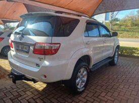 2011 TOYOTA FORTUNER 3.0 D4D 4X4 FOR SALE AT TRIO MOTORS TZANEEN IN LIMPOPO