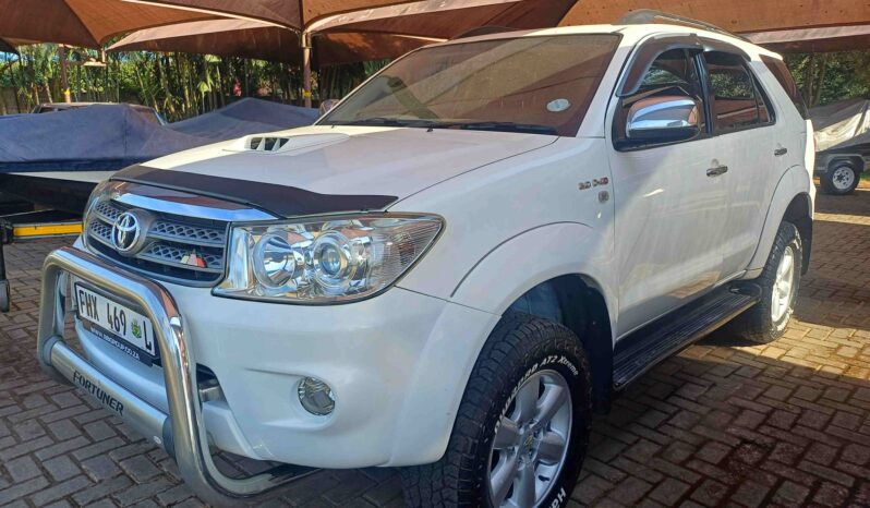 2011 TOYOTA FORTUNER 3.0 D4D 4X4 FOR SALE AT TRIO MOTORS TZANEEN IN LIMPOPO